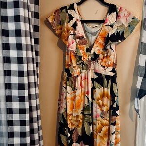 O'Neill maxi with Black, Gold and Peach Details